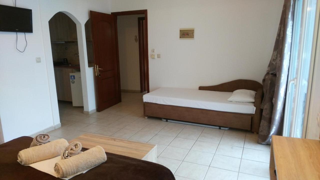 Psarou Apartments Paralía Skotínis Zewnętrze zdjęcie